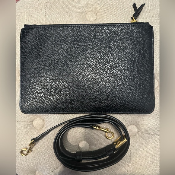 EUC Tory Burch Crossbody - Picture 2 of 8